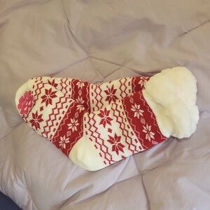 Winter Slipper Socks, Heavy, Cream an Red, Size 39-41  $15